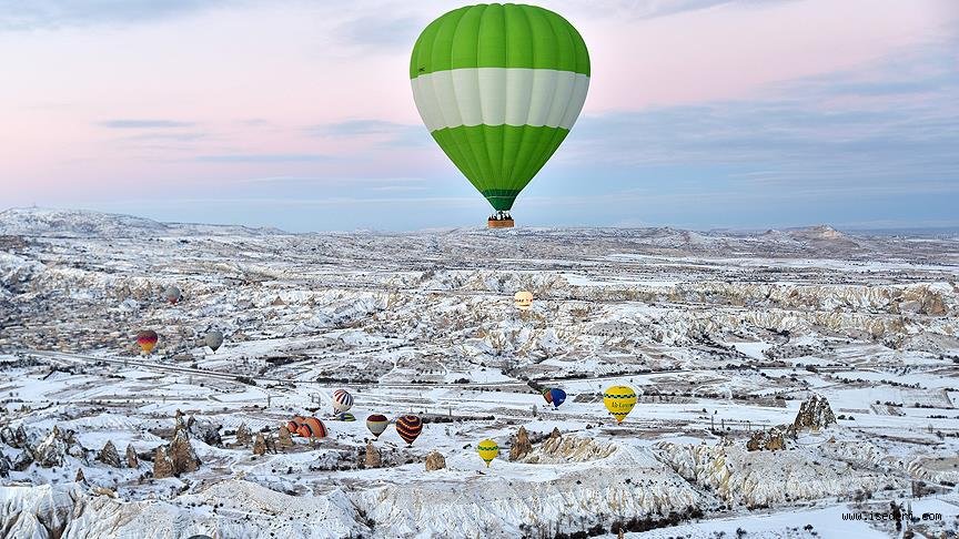 Kapadokya'ya yabancı turist ilgisi sürüyor