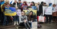 Açlık grevindeki Savçenko'ya destek gösterileri sürüyor