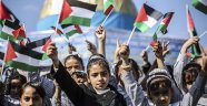 Filistinliler tarihi topraklarının yalnızca yüzde 15'inde yaşıyor