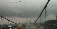 İstanbul'da şiddetli yağış etkili oluyor!